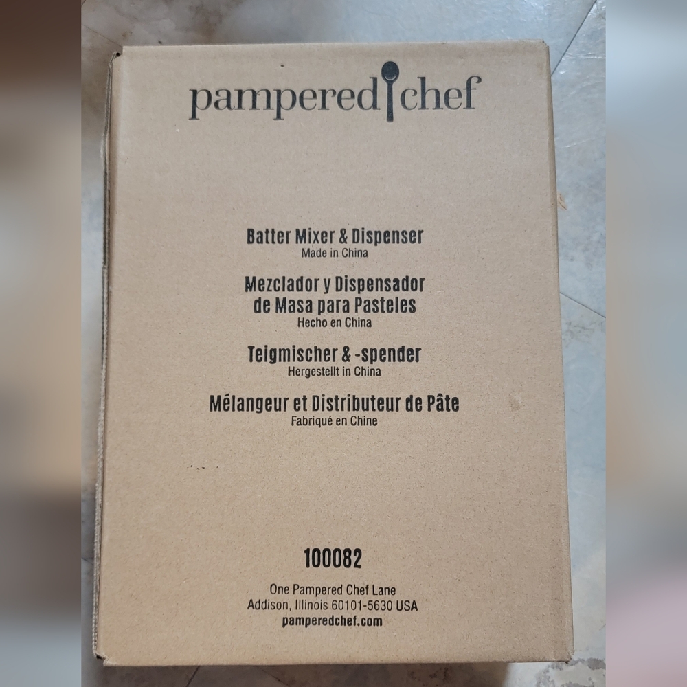 Pampered Chef Batter Mixer & Dispenser